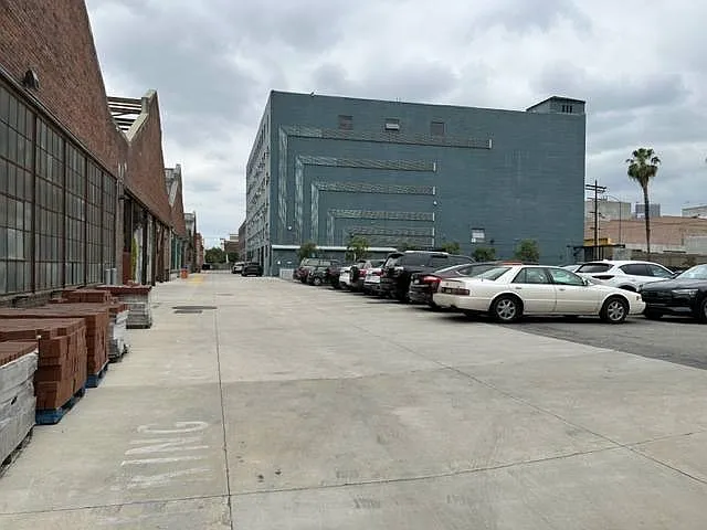 Factory Place Arts Complex — Photo 4