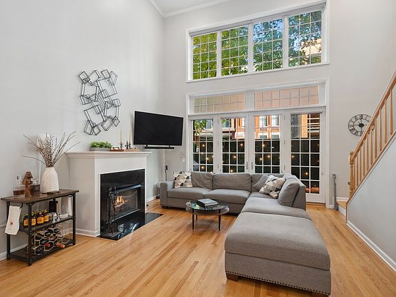 5th image of 1508 N Sedgwick St APT 1N