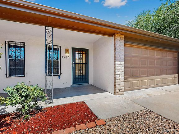 3rd image of 6407 Mendius Ave NE