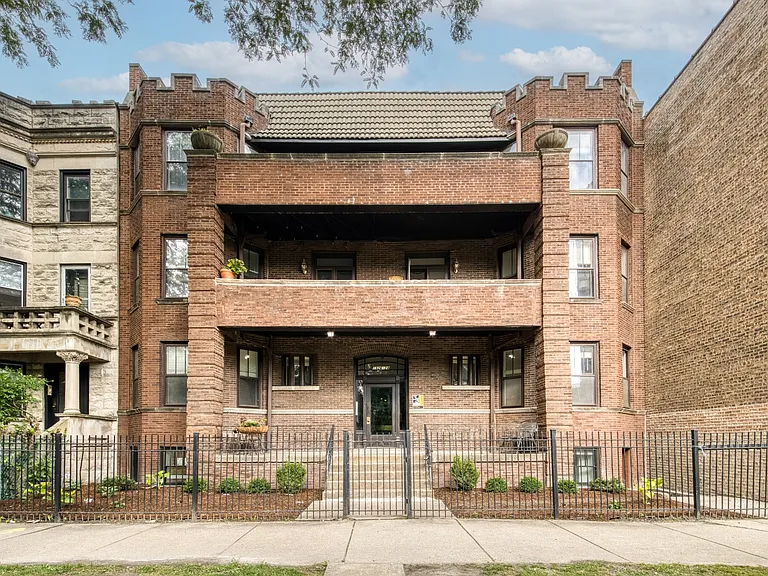 1928 N Humboldt Blvd #3 — Photo 10
