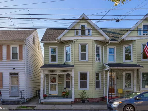 26 W Orange St, Lititz, PA 17543