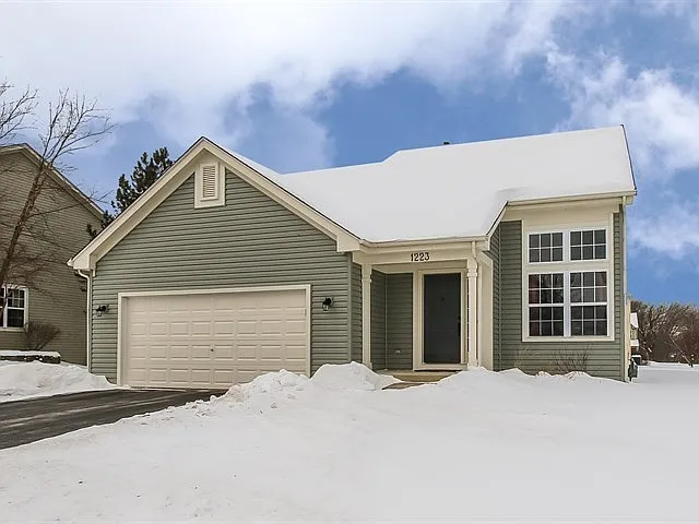 1223 Baldwin Ln photo 1