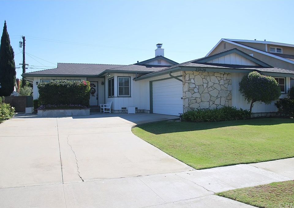 1st image of 23526 Leyte Dr