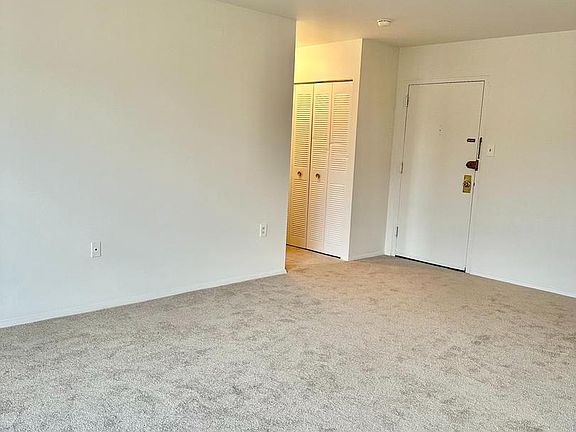 5th image of 5250 Valley Dr #715