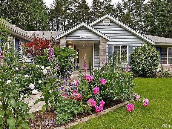2nd image of 1193 SE Irish Ct