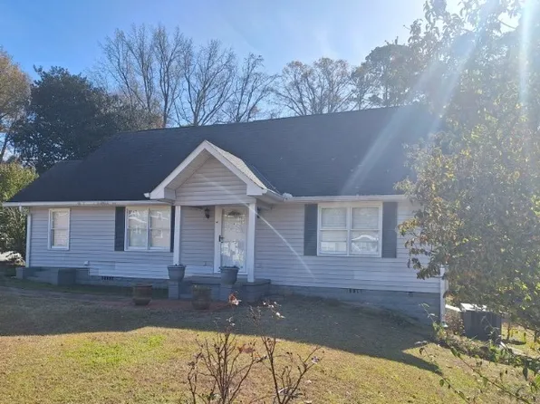 2206 40th St, Valley, AL 36854