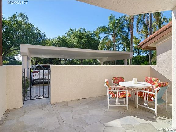 2nd image of 6090 SE Martinique Dr APT 102