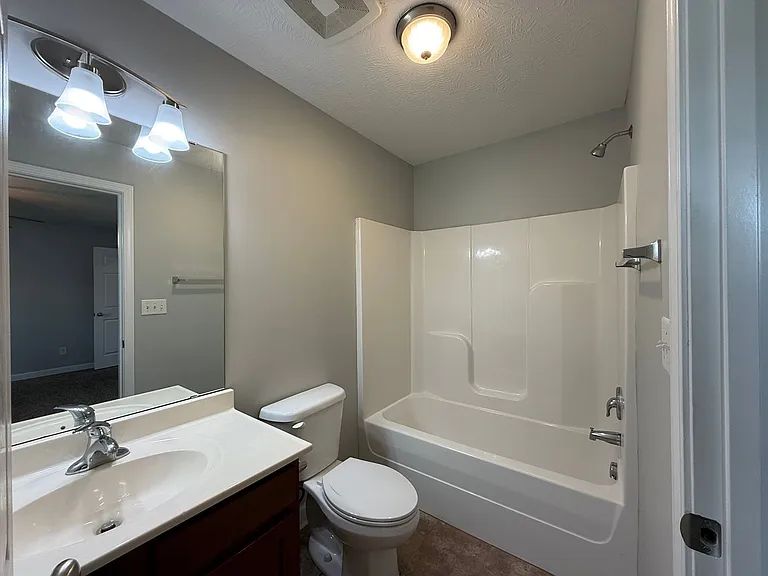 225 Moss View St — Photo 12