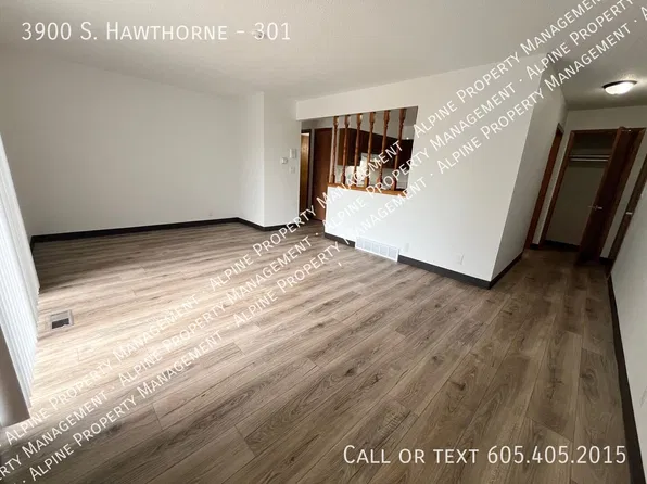 3900 S Hawthorne Ave #301, Sioux Falls, SD 57105