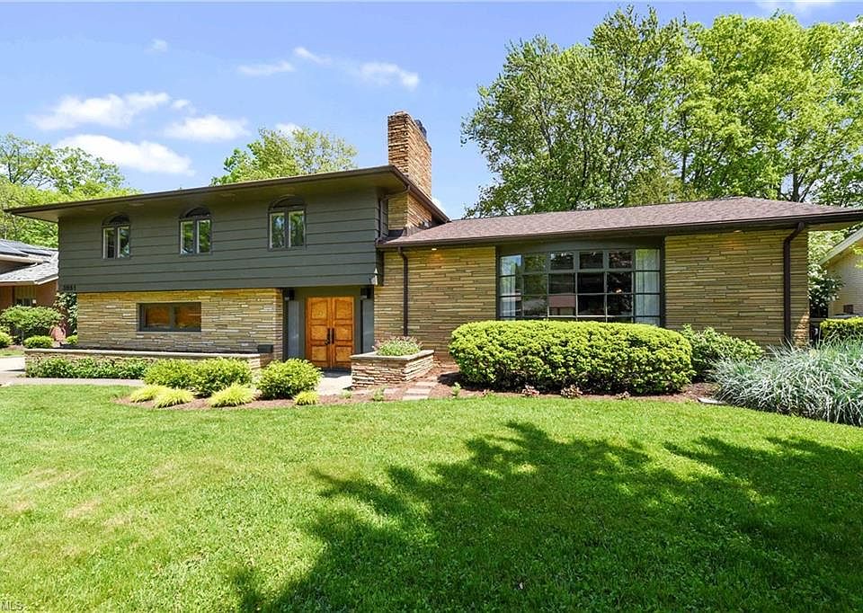 1st image of 3851 W Valley Dr