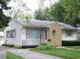 3416 Oak Grove Ave, Rockford, IL