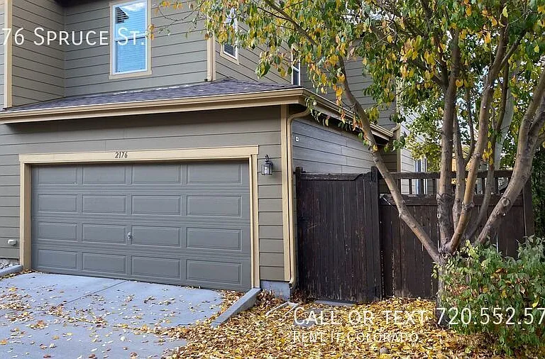 2176 Spruce St — Photo 23