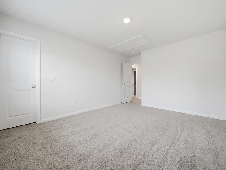 372 Sandbach Rd — Photo 10
