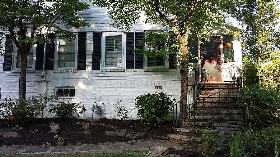 1st image of 301 Lake Forest Dr