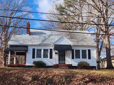 2958 W Main St, Danville, VA, 24541
