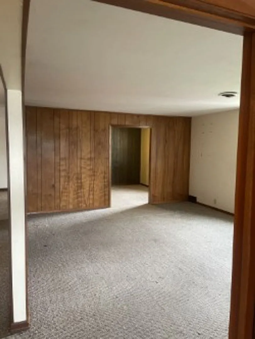 117 N Church Street — Photo 4