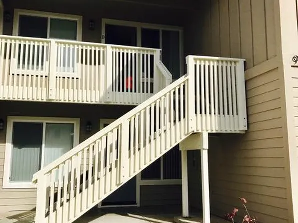 950 Del Rio Dr #A, Hollister, CA 95023