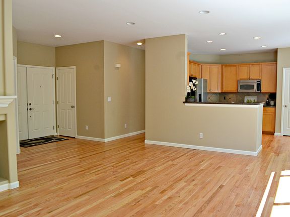 4th image of 485 243rd Pl SE