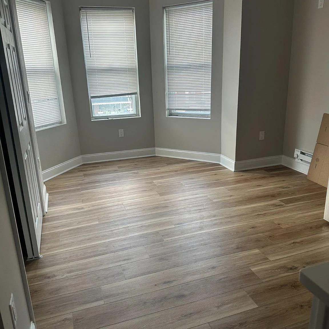 2 bed, 1.0 bath, 1130 sqft, $1,350 — Photo 2