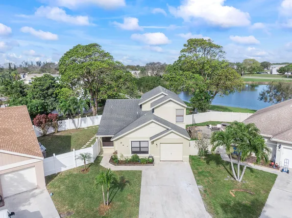 65 Willow Circle, Boynton Beach, FL 33436
