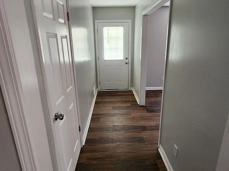 4765 Covington Pike — Photo 12
