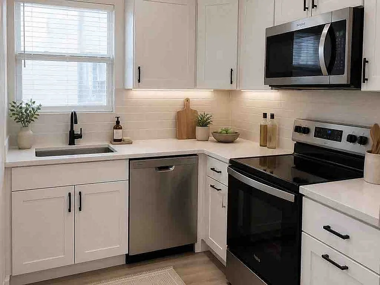 791 48th Ave N #1/2 — Photo 4