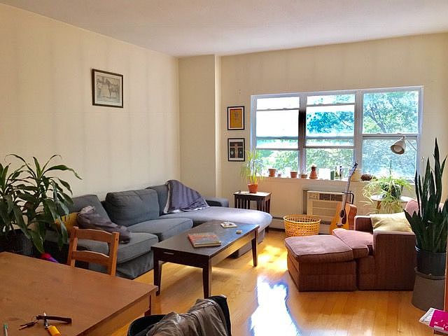 1st image of 46 Underhill Ave #2