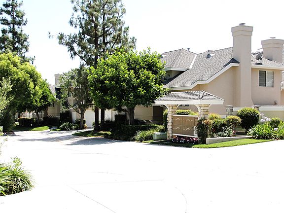 5th image of 1000 Royal Oaks Dr #A