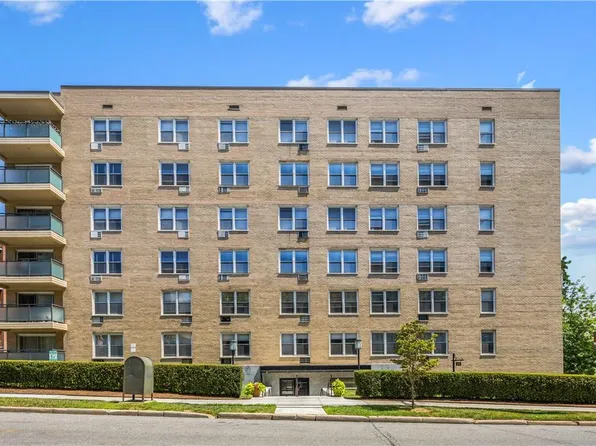 377 Westchester Avenue #4D, Port Chester, NY 10573