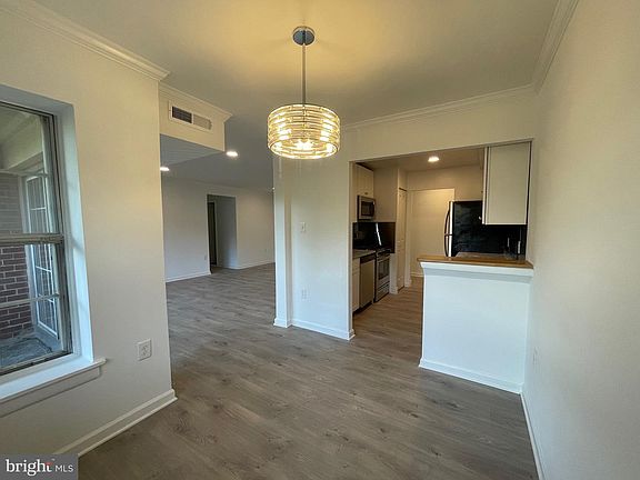 4th image of 1921 Wilson Ln APT T3