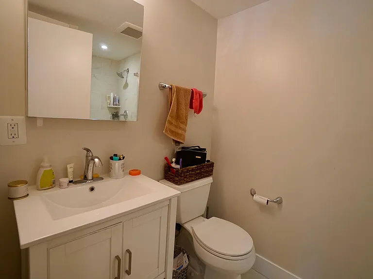 1101 Clifton St NW #B — Photo 12