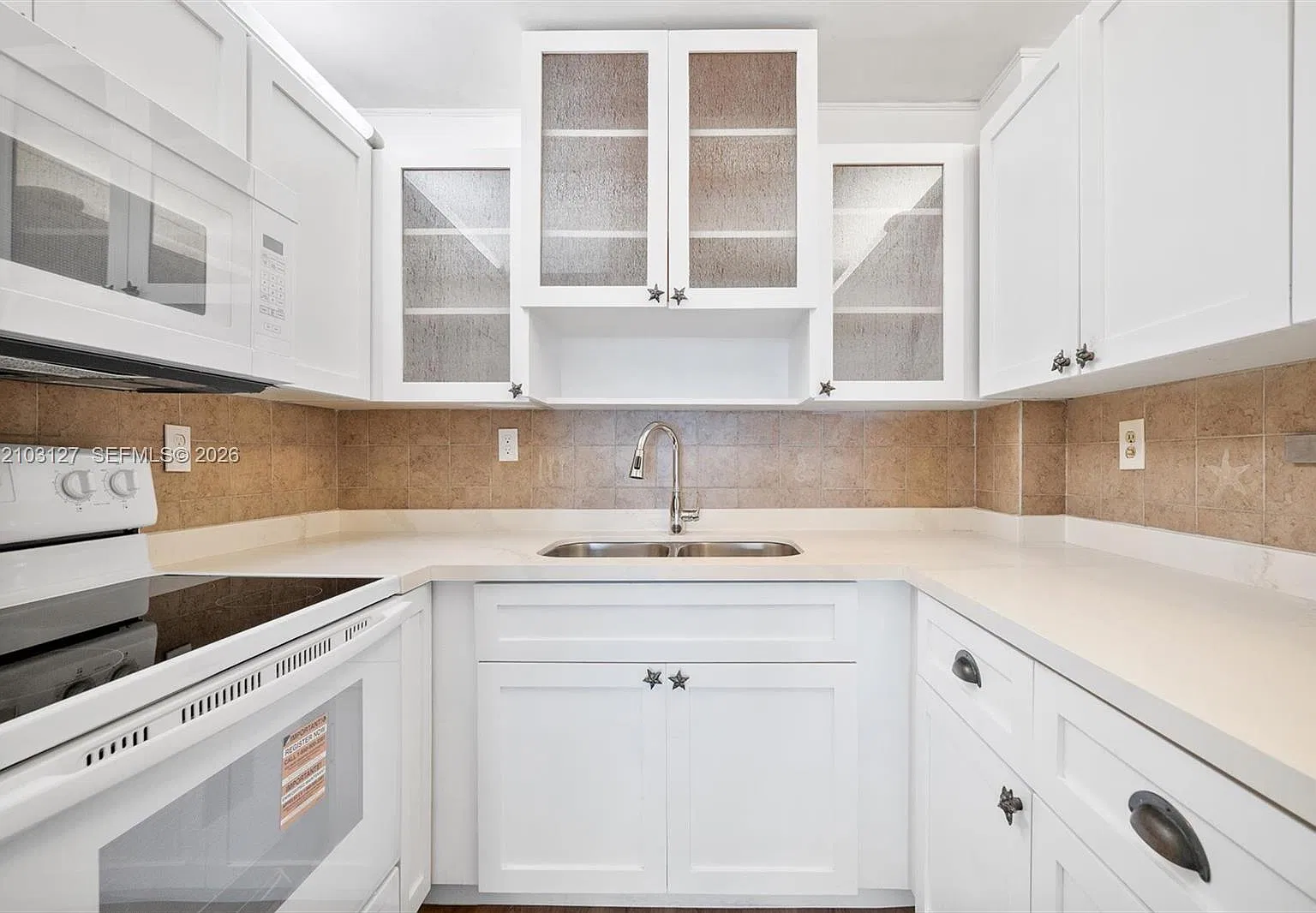 Bay House Tower Condo — Photo 4