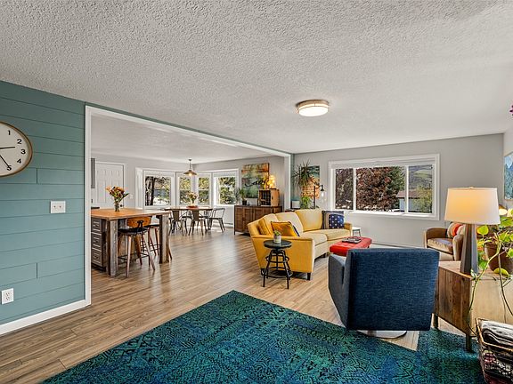 4th image of 1496 Conestoga Circle