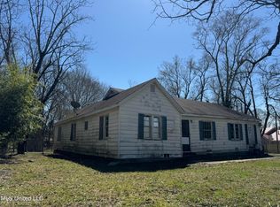 4525 Raymond Rd, Jackson, MS 39212