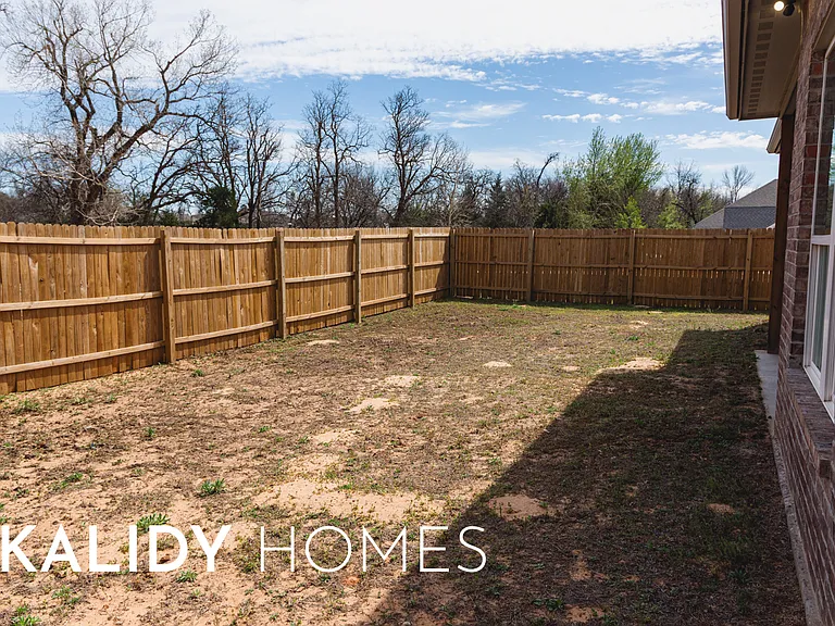 512 Remington Ave — Photo 61