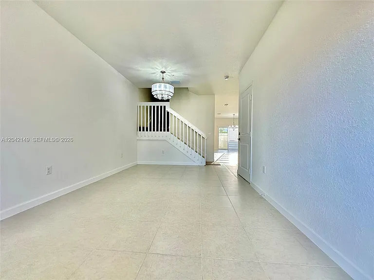 114 SW 184th Pl #114 — Photo 7