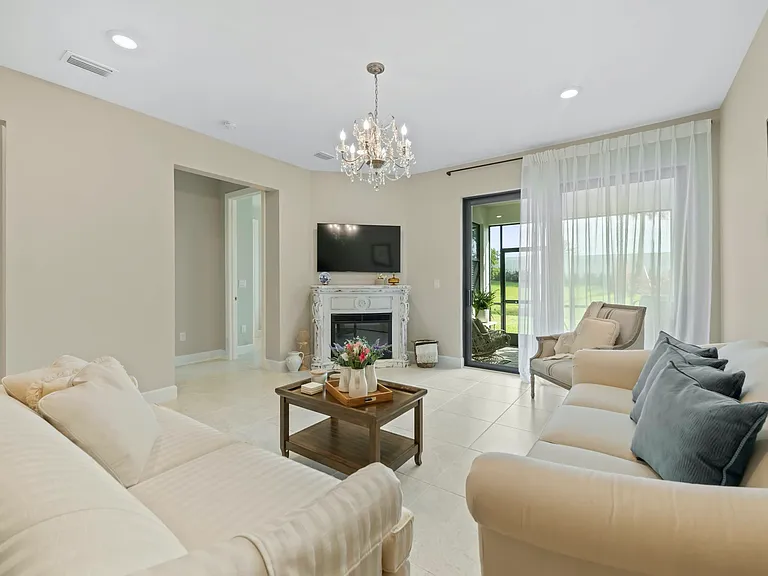 Mossy Pine Ct — Photo 2