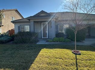 2071 W Rio Hondo Cir, Hanford, CA