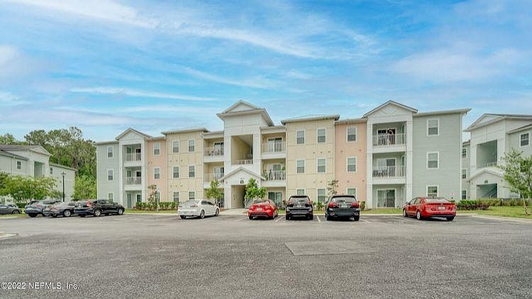 1st image of 4974 Key Lime Dr Unit 301