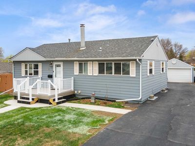909 Allen Ave, Rapid City, SD, 57701