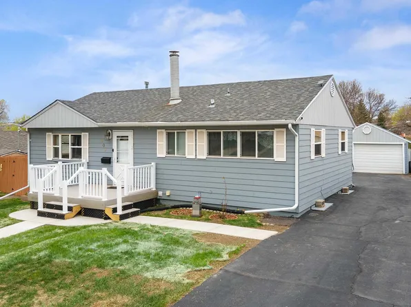 909 Allen Ave, Rapid City, SD 57701
