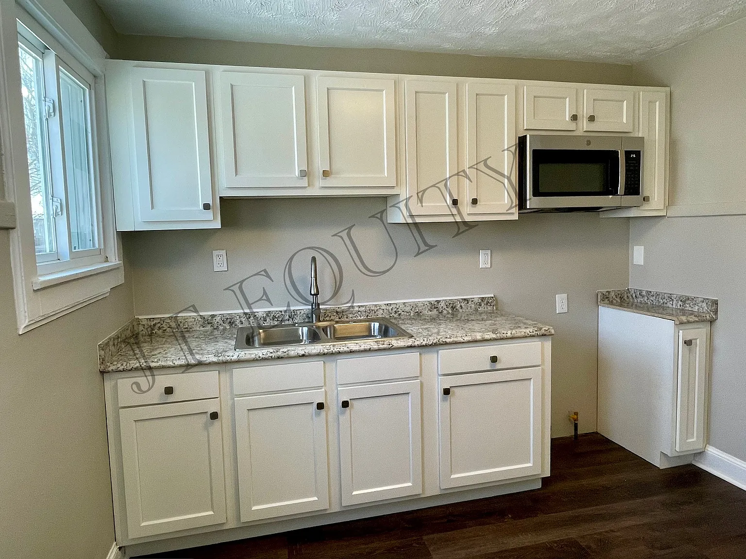 2 bed, 1060 sqft, $1,195 — Photo 3
