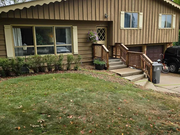 17705 2nd Ave N, Plymouth, MN 55447
