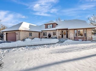 5922 Plymouth St, Downers Grove, IL 60516