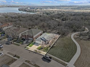 5377 Kingsknowe Pkwy, Fort Worth, TX 76135