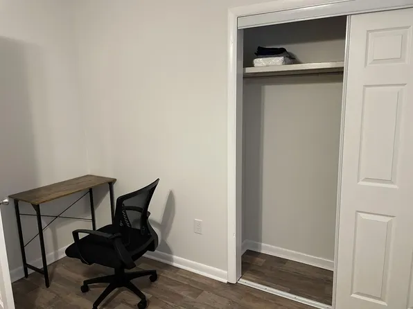 (undisclosed Address), Fayetteville, NC 28301