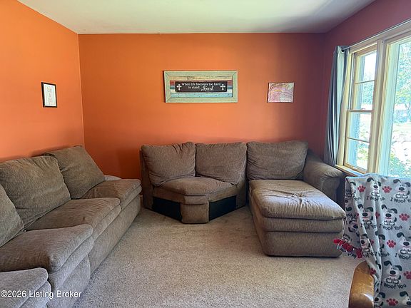 5th image of 4318 Bayberry Dr