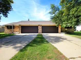 3540 E River Dr, Green Bay, WI 54301