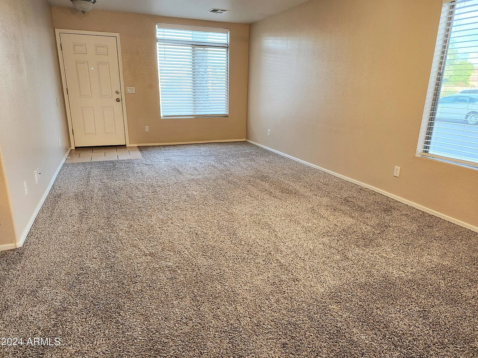 3 bed, 2.0 bath, $1,900 — Photo 4