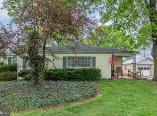 39 Maple Ave, Walnut Bottom, PA 17266